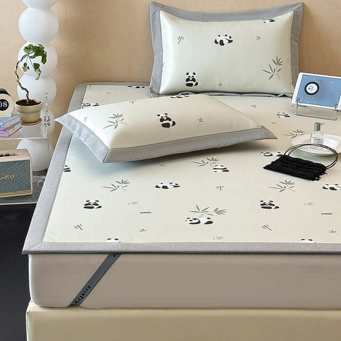 91家纺网 家纺一手货源 找家纺 懒猫家纺 2026新款高精密冰丝抗菌防螨床席床笠凉席 熊猫乐园-绿床席