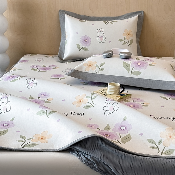 91家纺网 家纺一手货源 找家纺 懒猫家纺 2026新款高精密冰丝抗菌防螨床席床笠凉席 春日小兔床笠