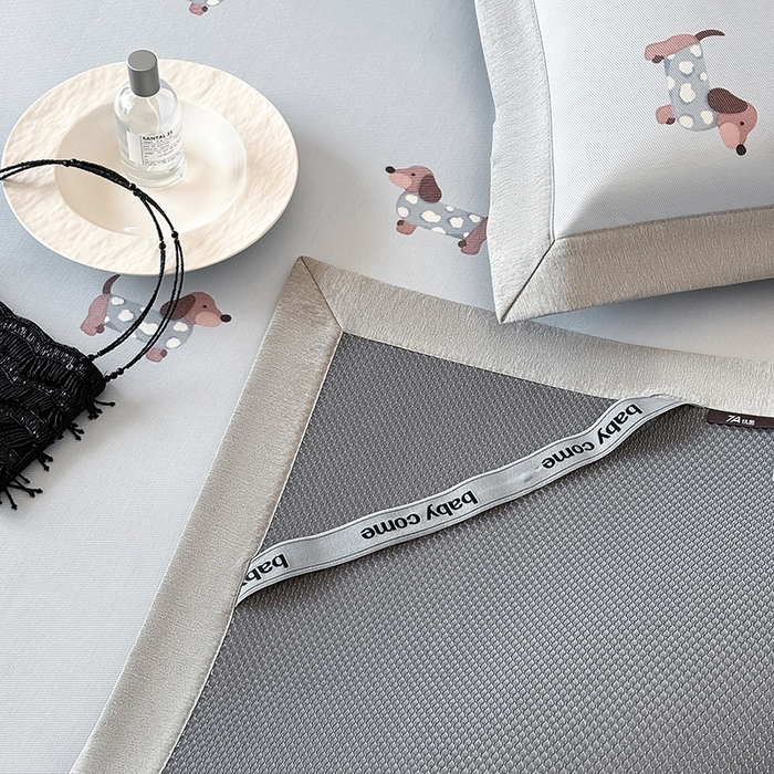 91家纺网 家纺一手货源 找家纺 懒猫家纺 2026新款高精密冰丝抗菌防螨床席床笠凉席 蓝色小狗床笠