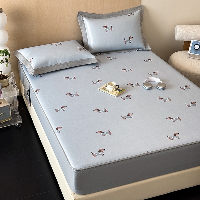 91家纺网 家纺一手货源 找家纺 懒猫家纺 2026新款高精密冰丝抗菌防螨床席床笠凉席 蓝色小狗床笠