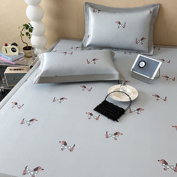 91家纺网 家纺一手货源 找家纺 懒猫家纺 2026新款高精密冰丝抗菌防螨床席床笠凉席 蓝色小狗床笠