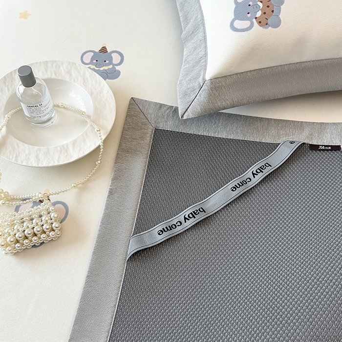 91家纺网 家纺一手货源 找家纺 懒猫家纺 2026新款高精密冰丝抗菌防螨床席床笠凉席 蓝色小象床笠