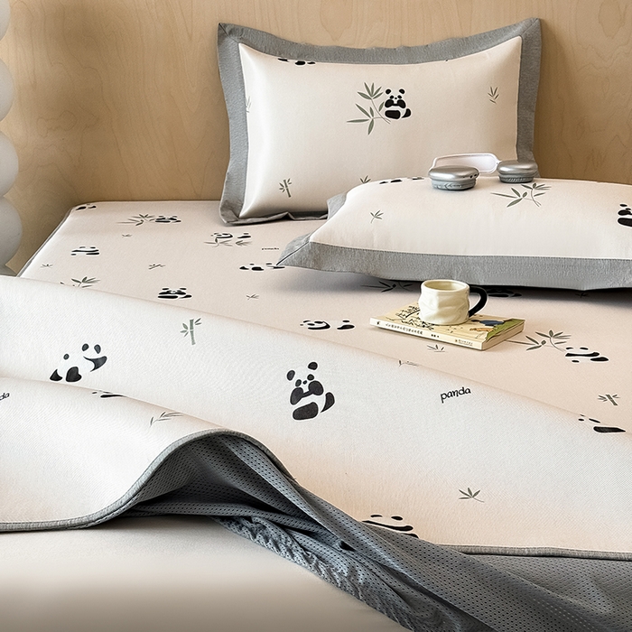 91家纺网 家纺一手货源 找家纺 懒猫家纺 2026新款高精密冰丝抗菌防螨床席床笠凉席 熊猫乐园-白床笠