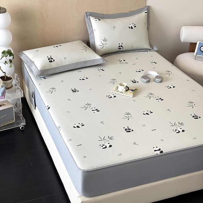 91家纺网 家纺一手货源 找家纺 懒猫家纺 2026新款高精密冰丝抗菌防螨床席床笠凉席 熊猫乐园-绿床笠