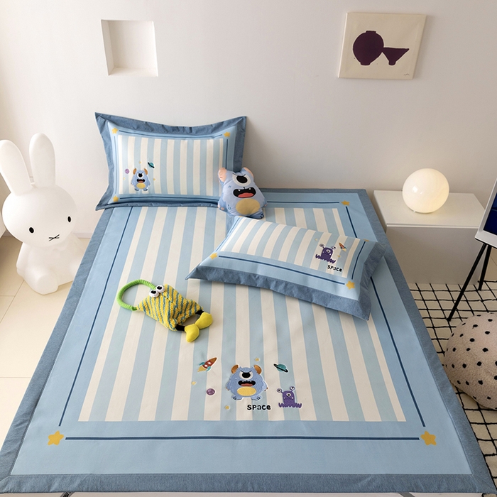 91家纺网 家纺一手货源 找家纺 懒猫家纺 2026新款1200D冰丝印花刺绣凉席床笠款床席款 怪兽星球-床席款