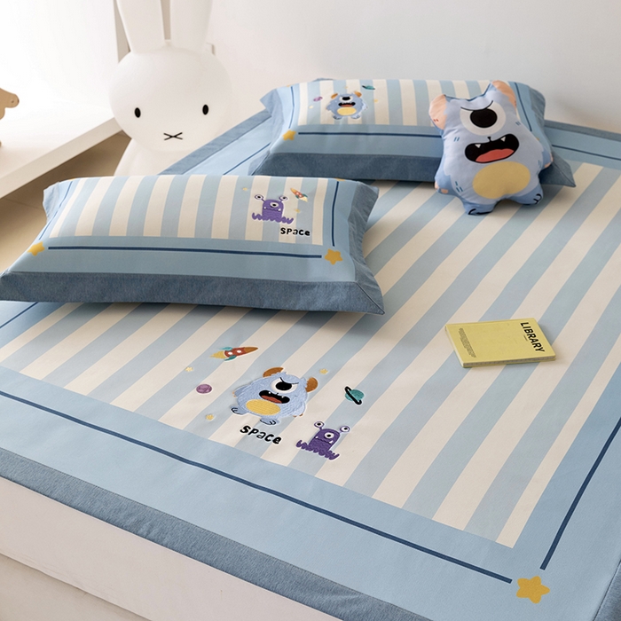 91家纺网 家纺一手货源 找家纺 懒猫家纺 2026新款1200D冰丝印花刺绣凉席床笠款床席款 怪兽星球-床席款