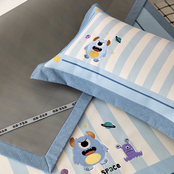 91家纺网 家纺一手货源 找家纺 懒猫家纺 2026新款1200D冰丝印花刺绣凉席床笠款床席款 怪兽星球-床席款