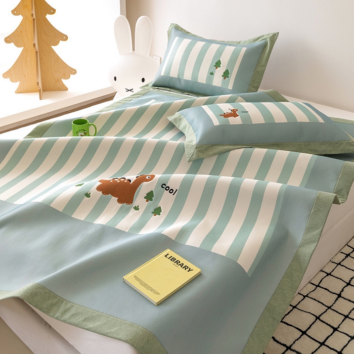 91家纺网 家纺一手货源 找家纺 懒猫家纺 2026新款1200D冰丝印花刺绣凉席床笠款床席款 酷酷恐龙-床席款