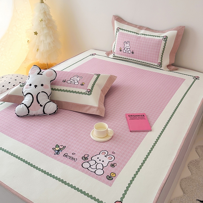 91家纺网 家纺一手货源 找家纺 懒猫家纺 2026新款1200D冰丝印花刺绣凉席床笠款床席款 花园小兔-床笠款