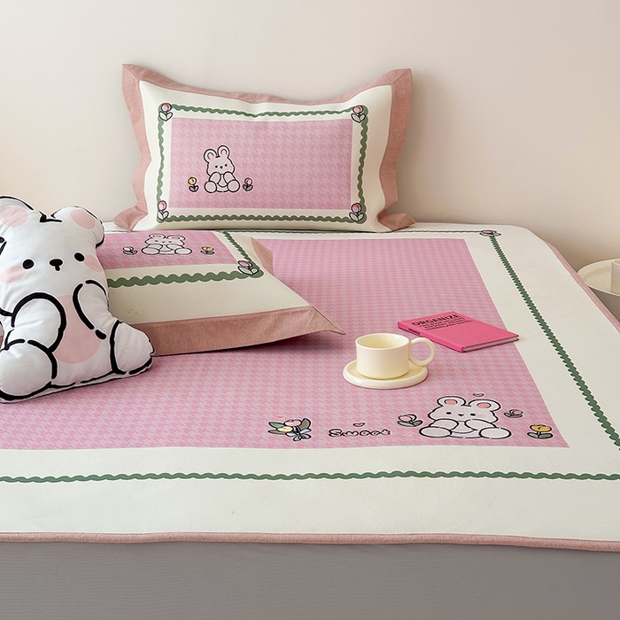 91家纺网 家纺一手货源 找家纺 懒猫家纺 2026新款1200D冰丝印花刺绣凉席床笠款床席款 花园小兔-床笠款