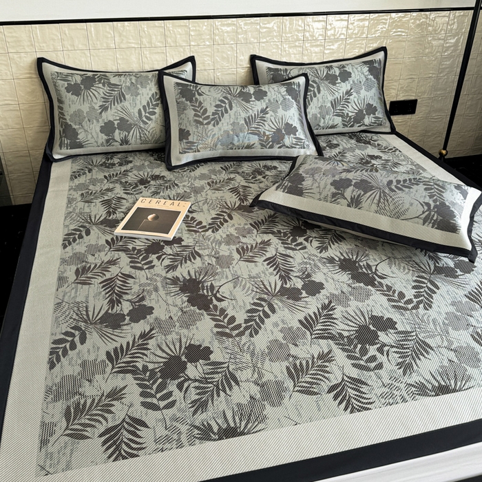 91家纺网 家纺一手货源 找家纺 懒猫家纺 2026新款800D数码印花大版冰藤凉席 梅琳娜