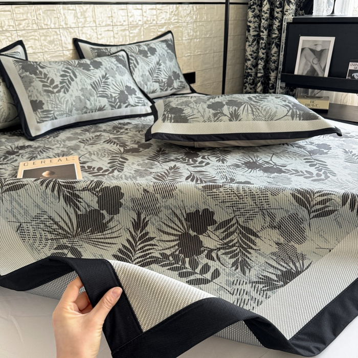 91家纺网 家纺一手货源 找家纺 懒猫家纺 2026新款800D数码印花大版冰藤凉席 梅琳娜