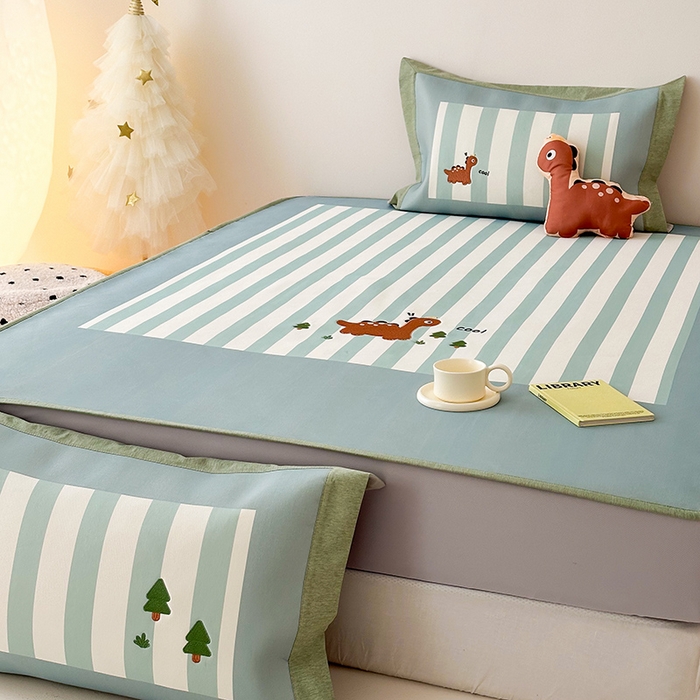 91家纺网 家纺一手货源 找家纺 懒猫家纺 2026新款1200D冰丝印花刺绣凉席床笠款床席款 酷酷恐龙-床笠款