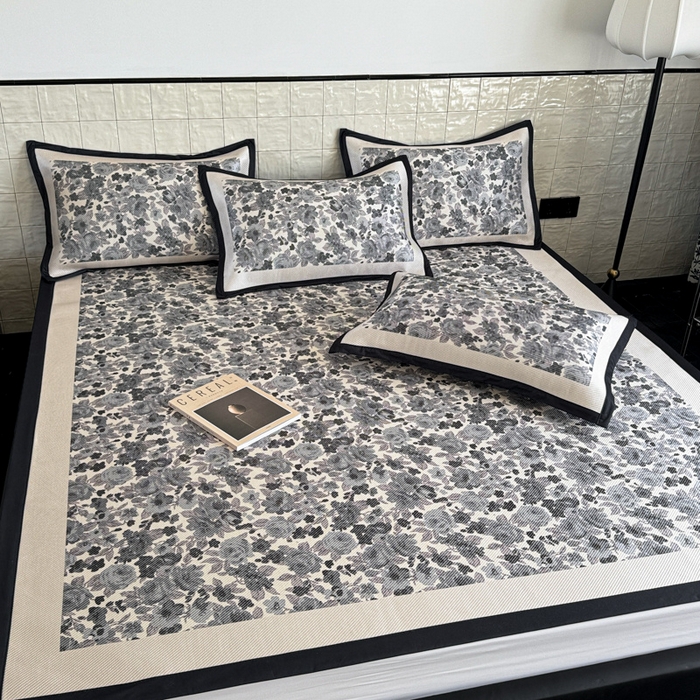 91家纺网 家纺一手货源 找家纺 懒猫家纺 2026新款800D数码印花大版冰藤凉席 奈洛拉