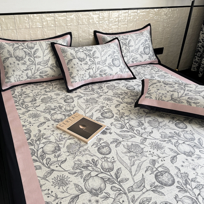 91家纺网 家纺一手货源 找家纺 懒猫家纺 2026新款800D数码印花大版冰藤凉席 妮莉丝