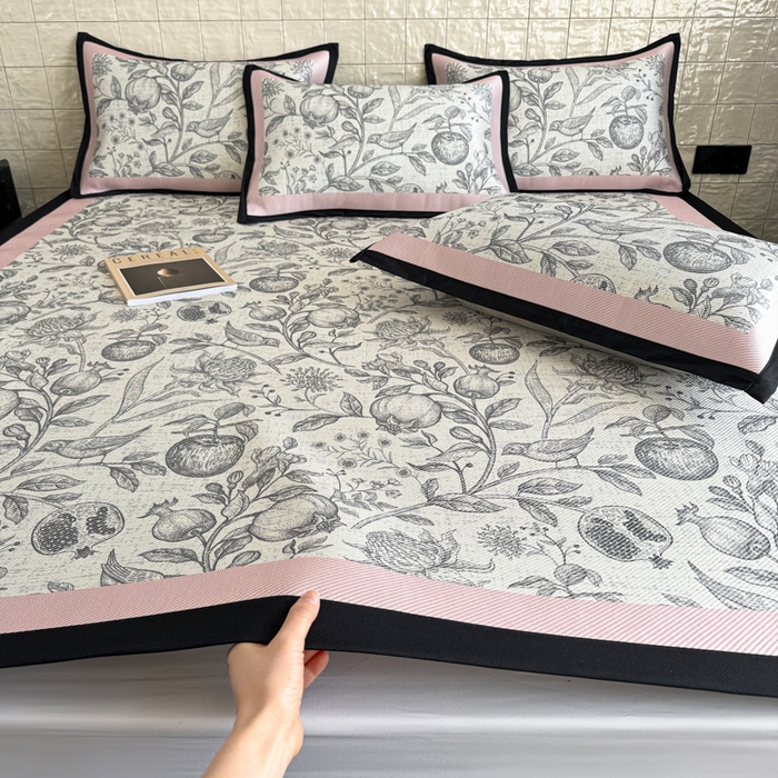 91家纺网 家纺一手货源 找家纺 懒猫家纺 2026新款800D数码印花大版冰藤凉席 妮莉丝