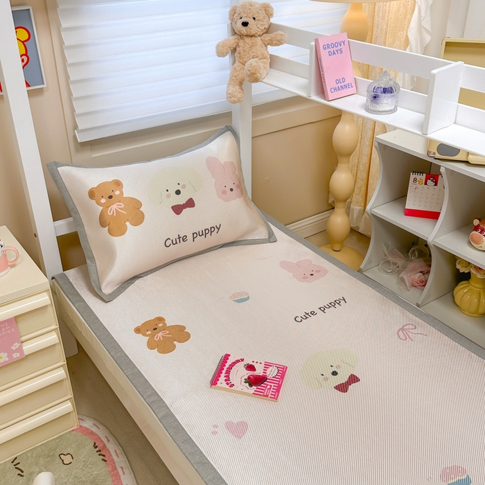 91家纺网 家纺一手货源 找家纺 懒猫家纺 2026新款600D数码印花大版学生宿舍冰藤凉席 萌宠生活