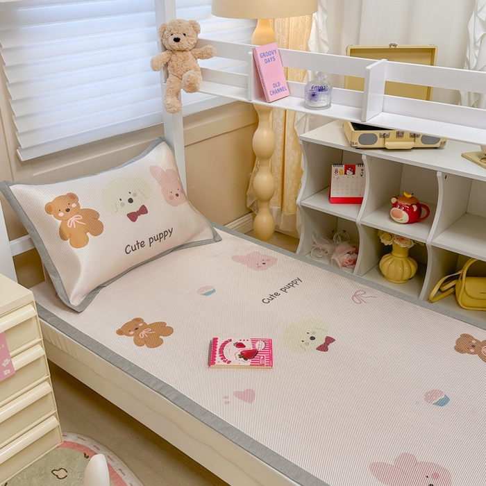 91家纺网 家纺一手货源 找家纺 懒猫家纺 2026新款600D数码印花大版学生宿舍冰藤凉席 萌宠生活