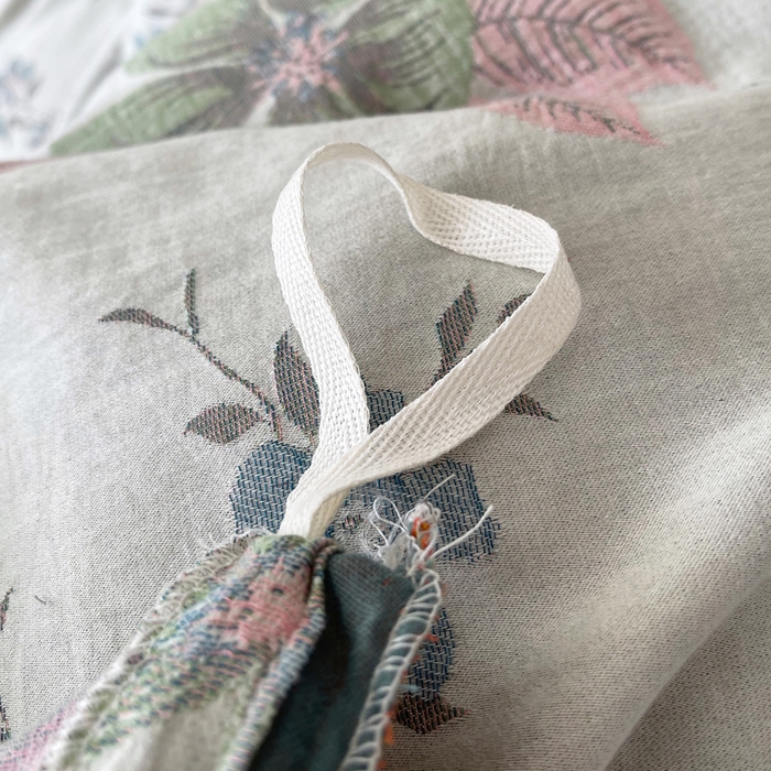 91家纺网 家纺一手货源 找家纺 春皖家纺 2026新款全棉纯棉拉链款双层纱被套单被套被套单件 绮帐-粉