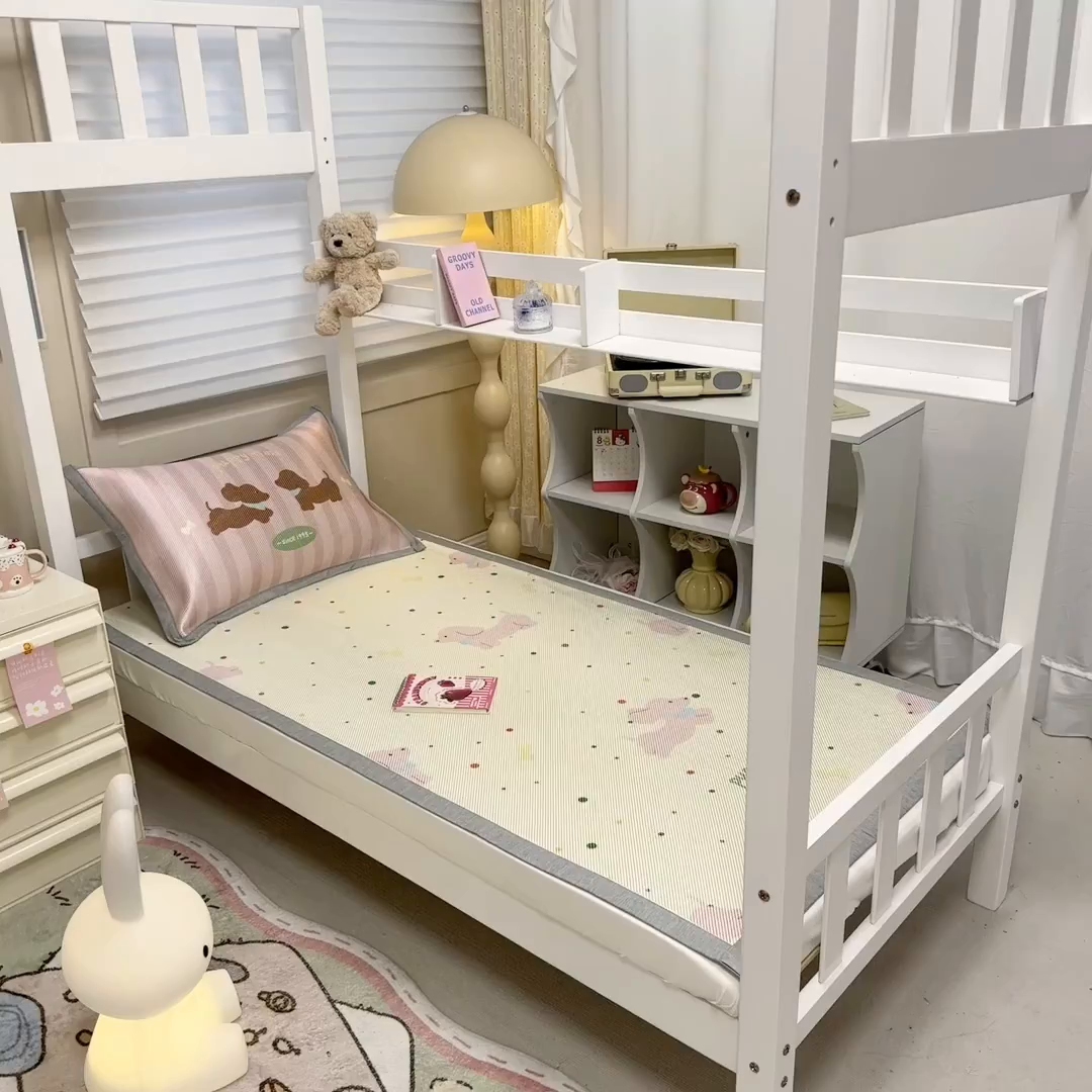 91家纺网 家纺一手货源 找家纺 懒猫家纺 2026新款600D数码印花大版学生宿舍冰藤凉席 小狗时光