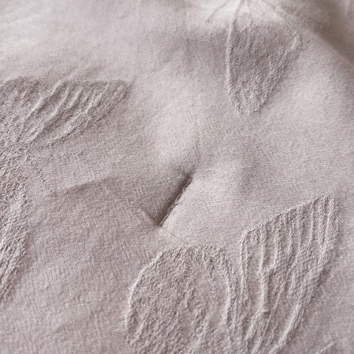 91家纺网 家纺一手货源 找家纺 桂雅居 2026新款梦幻洛可可竹麻提花夏被 素瑾-紫