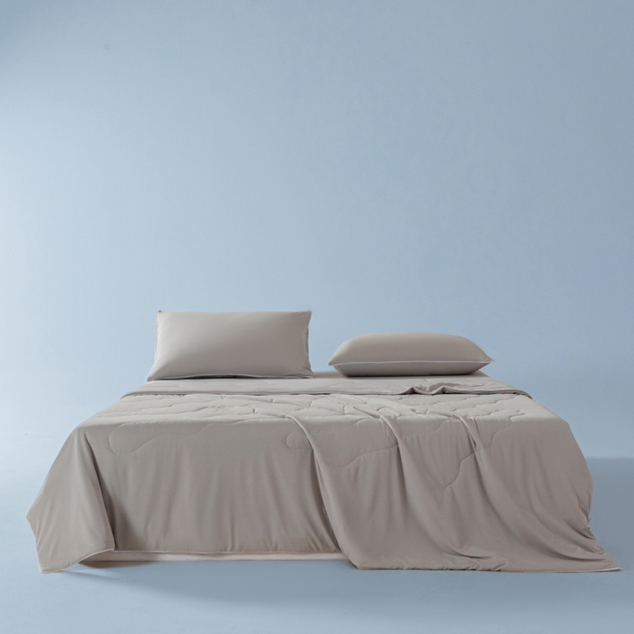 91家纺网 家纺一手货源 找家纺 鑫琪莱家纺 2026新款锦氨凉感Yoga系列夏被 绅士灰