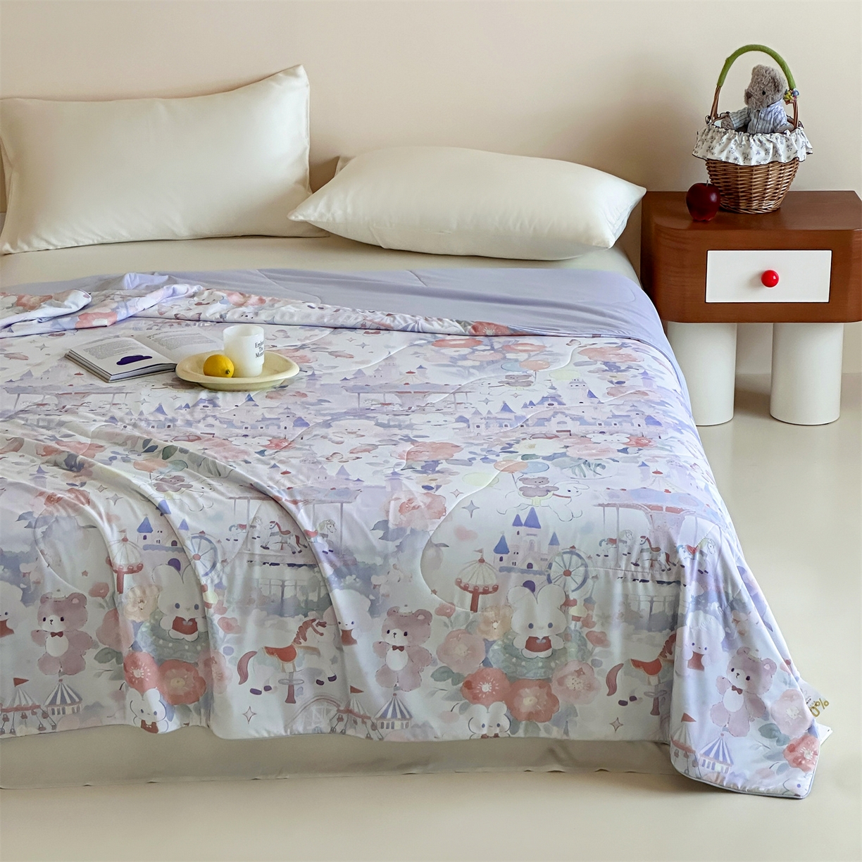 91家纺网 家纺一手货源 找家纺 傲蕾良品 2026新款【冷凝一号】高定锦氨针织蚕丝冰皮被 缤纷乐园