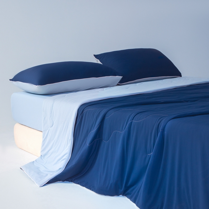 91家纺网 家纺一手货源 找家纺 鑫琪莱家纺 2026新款锦氨凉感Yoga系列夏被 深睡蓝