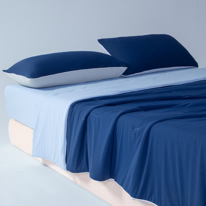 91家纺网 家纺一手货源 找家纺 鑫琪莱家纺 2026新款锦氨凉感Yoga系列夏被 深睡蓝