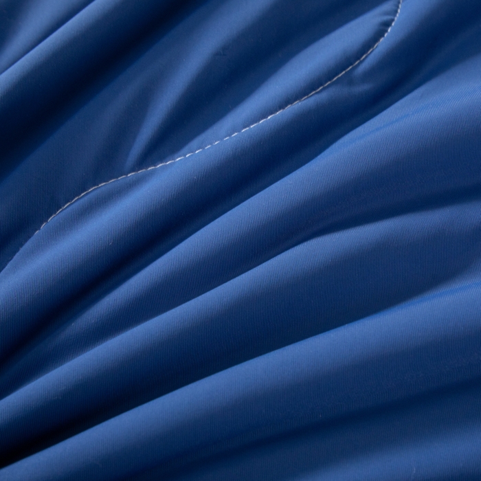 91家纺网 家纺一手货源 找家纺 鑫琪莱家纺 2026新款锦氨凉感Yoga系列夏被 深睡蓝