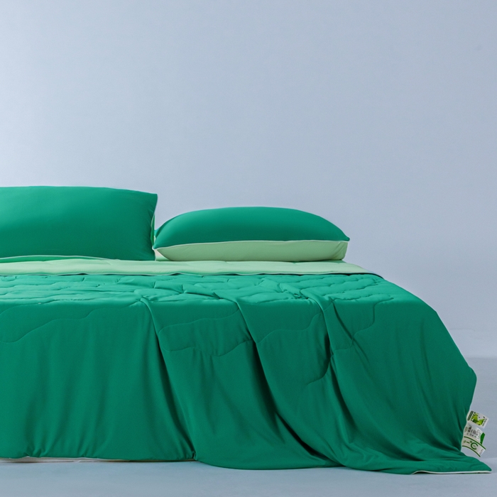 91家纺网 家纺一手货源 找家纺 鑫琪莱家纺 2026新款锦氨凉感Yoga系列夏被 西瓜绿