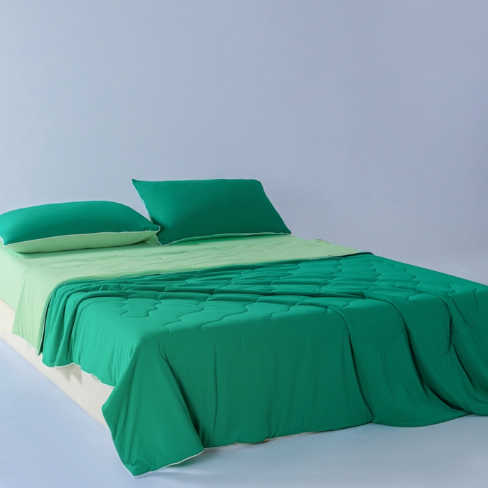 91家纺网 家纺一手货源 找家纺 鑫琪莱家纺 2026新款锦氨凉感Yoga系列夏被 西瓜绿