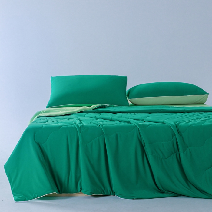 91家纺网 家纺一手货源 找家纺 鑫琪莱家纺 2026新款锦氨凉感Yoga系列夏被 西瓜绿