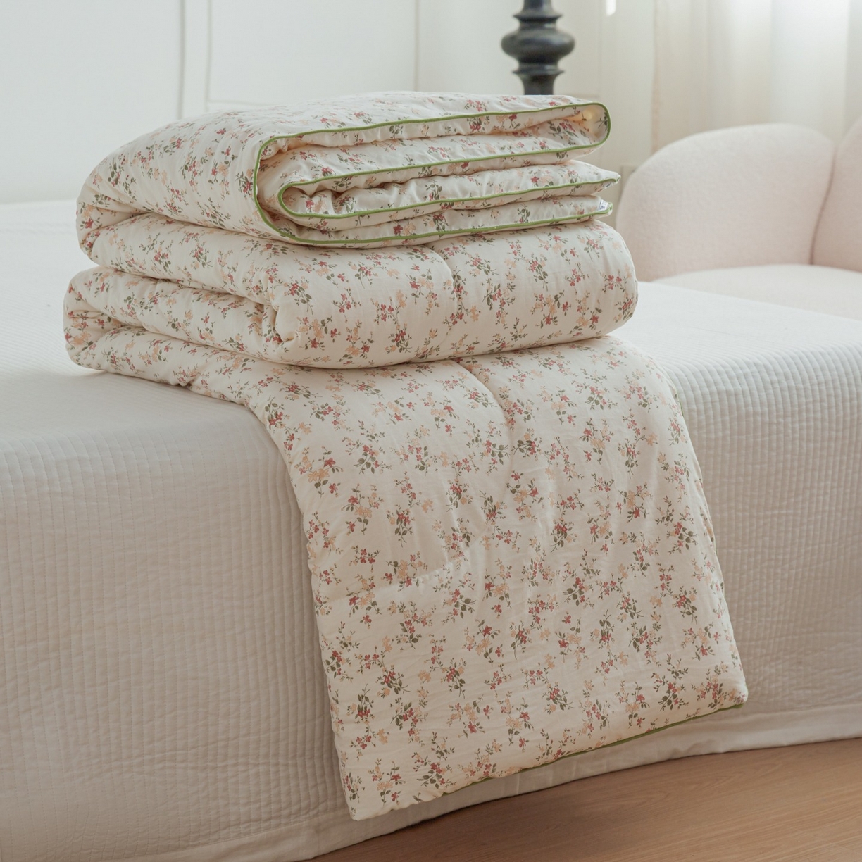 91家纺网 家纺一手货源 找家纺 尊妙被业 2026新款小奶芙大豆夏被夏凉被空调被 安冉之夏