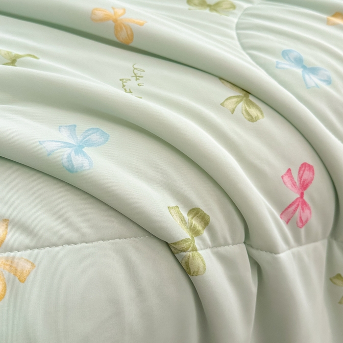 91家纺网 家纺一手货源 找家纺 鑫琪莱家纺 2026新款印花冰皮软心凉凉被夏被 半夏彩蝶-绿