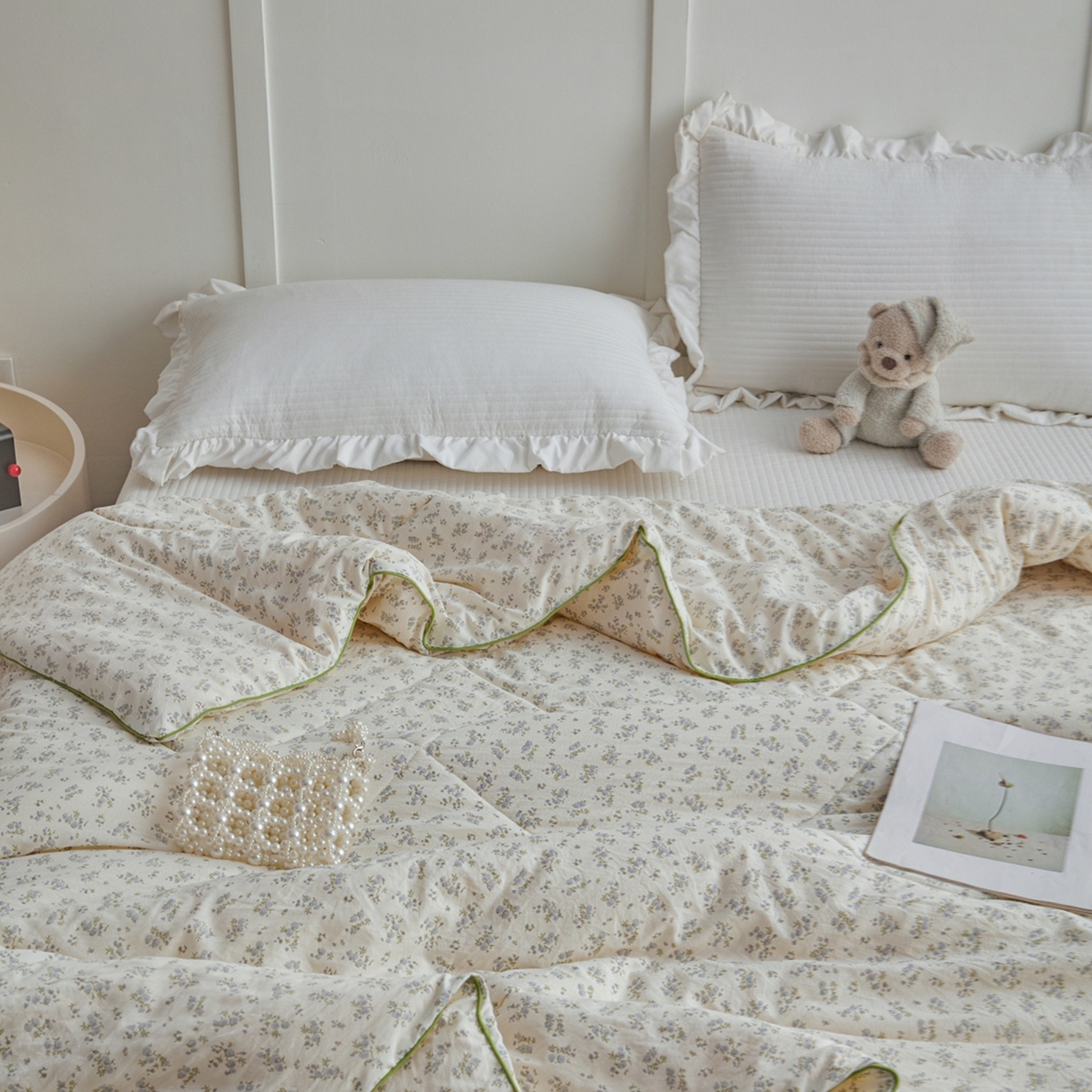 91家纺网 家纺一手货源 找家纺 尊妙被业 2026新款小奶芙大豆夏被夏凉被空调被 春日浮光