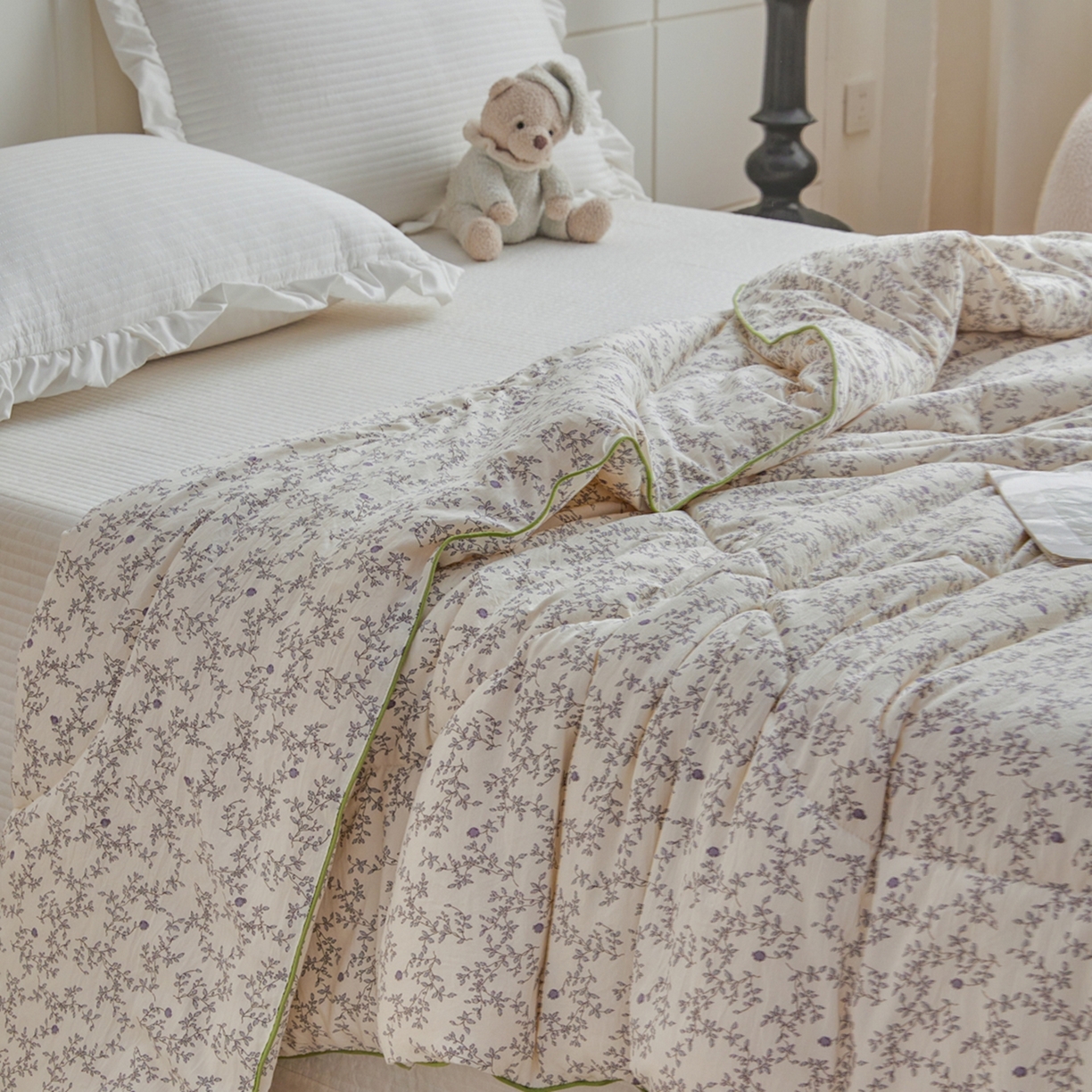 91家纺网 家纺一手货源 找家纺 尊妙被业 2026新款小奶芙大豆夏被夏凉被空调被 花连枝