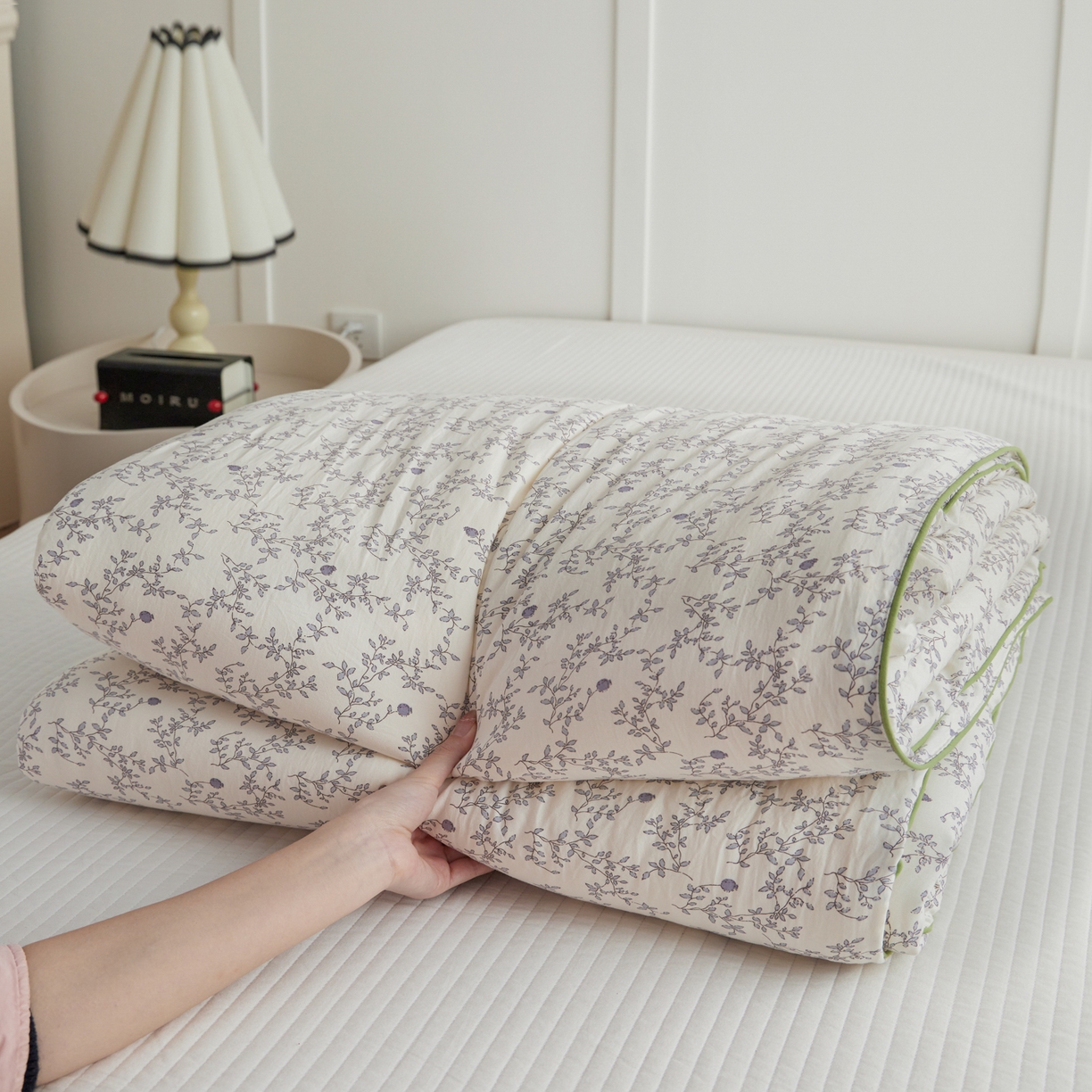 91家纺网 家纺一手货源 找家纺 尊妙被业 2026新款小奶芙大豆夏被夏凉被空调被 花连枝