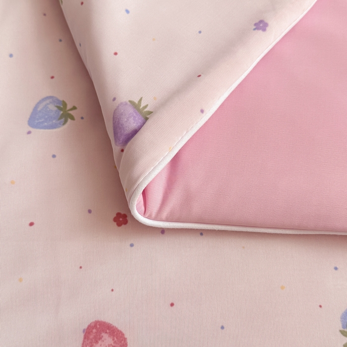 91家纺网 家纺一手货源 找家纺 鑫琪莱家纺 2026新款印花冰皮软心凉凉被夏被 彩莓物语-粉