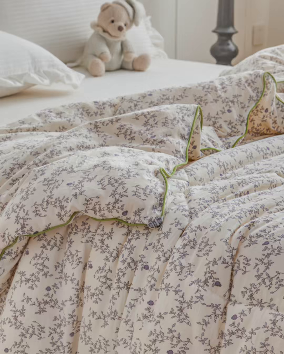 91家纺网 家纺一手货源 找家纺 尊妙被业 2026新款小奶芙大豆夏被夏凉被空调被 花连枝