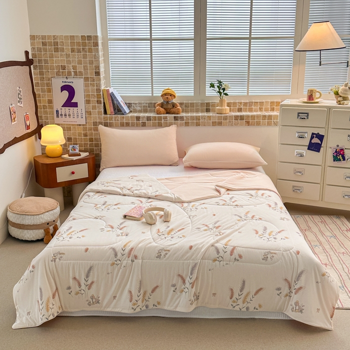 91家纺网 家纺一手货源 找家纺 鑫琪莱家纺 2026新款印花冰皮软心凉凉被夏被 风吹麦浪