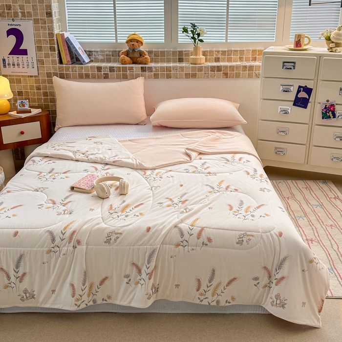 91家纺网 家纺一手货源 找家纺 鑫琪莱家纺 2026新款印花冰皮软心凉凉被夏被 风吹麦浪