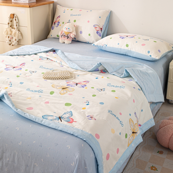 91家纺网 家纺一手货源 找家纺 红日子纺织品 2026新款全棉印花夏被夏凉被空调被 蝶舞