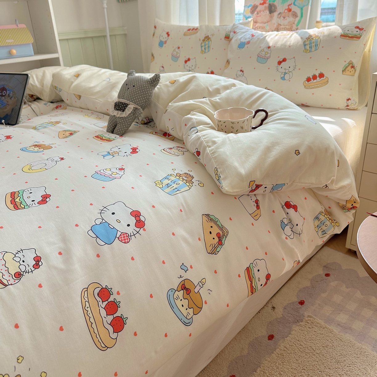 91家纺网 家纺一手货源 找家纺 六巷胡同 2026新款40支全棉13070INS卡通单品被套 爱心汉堡喵