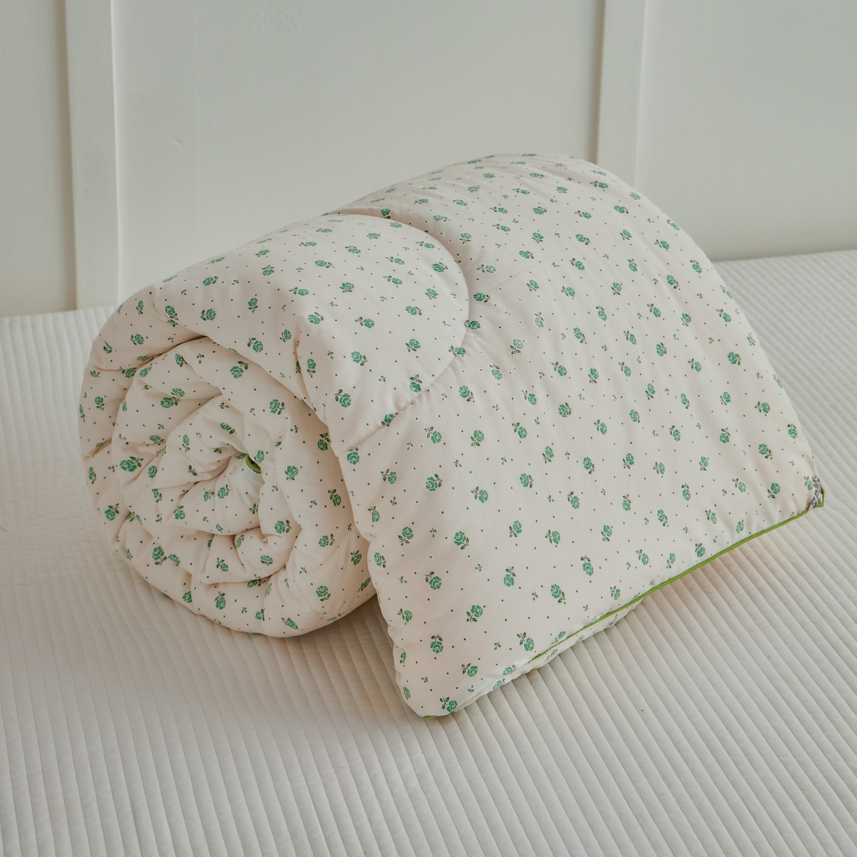 91家纺网 家纺一手货源 找家纺 尊妙被业 2026新款小奶芙大豆夏被夏凉被空调被 曼塔玫瑰