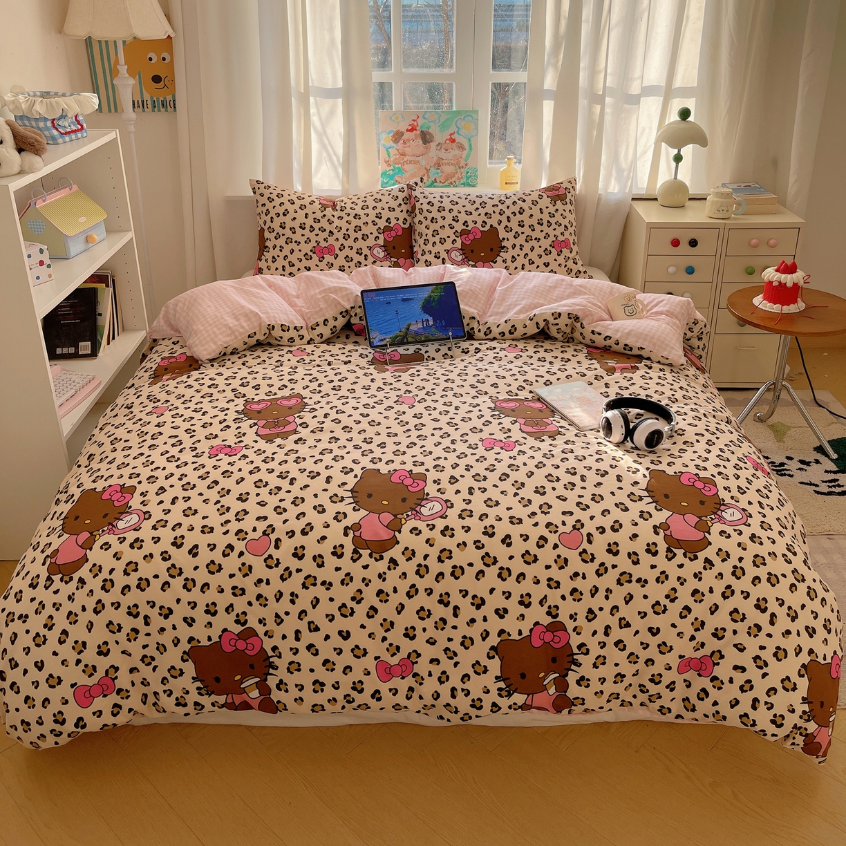 91家纺网 家纺一手货源 找家纺 六巷胡同 2026新款40支全棉13070INS卡通单品被套 豹纹黑皮猫