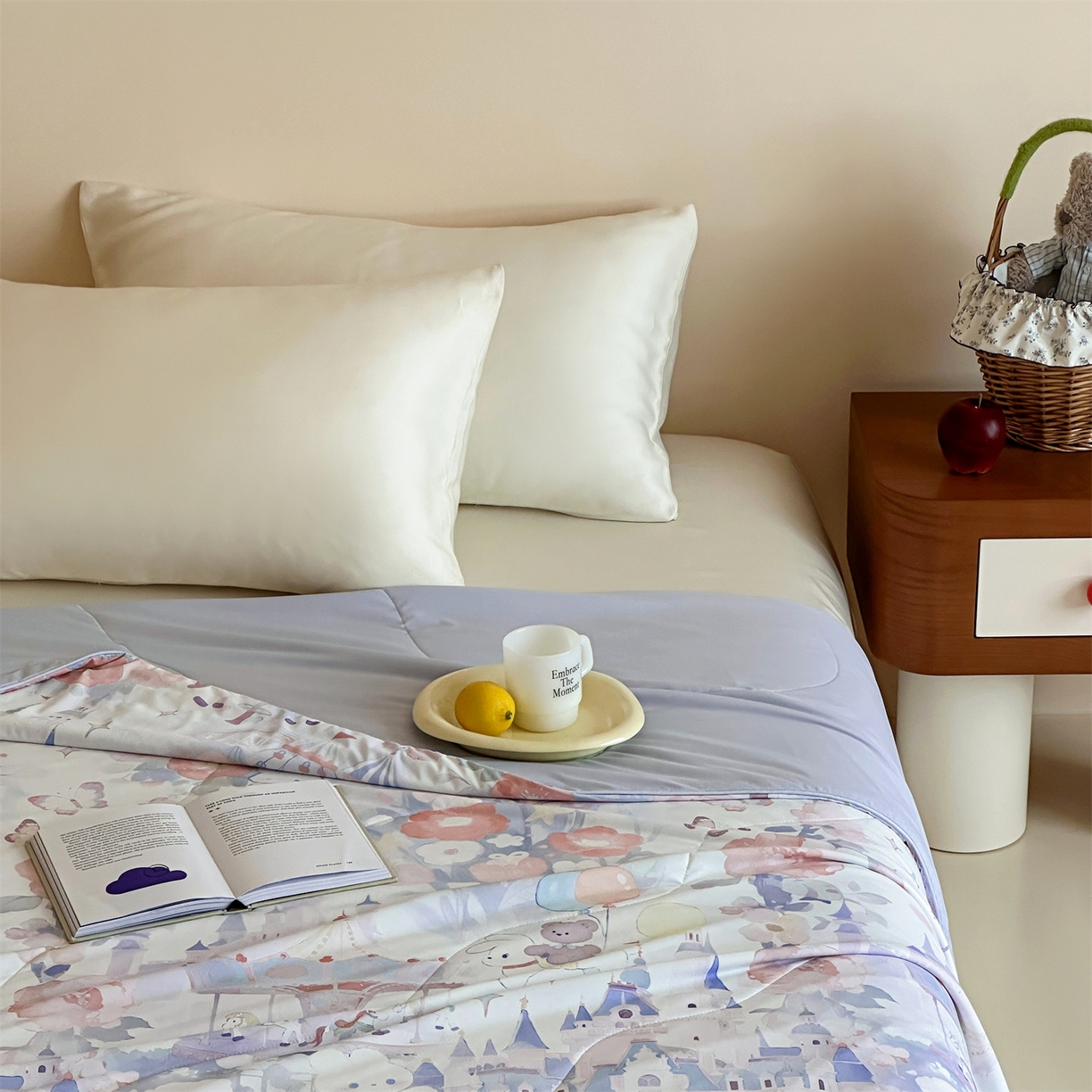 91家纺网 家纺一手货源 找家纺 傲蕾良品 2026新款【冷凝一号】高定锦氨针织蚕丝冰皮被 缤纷乐园