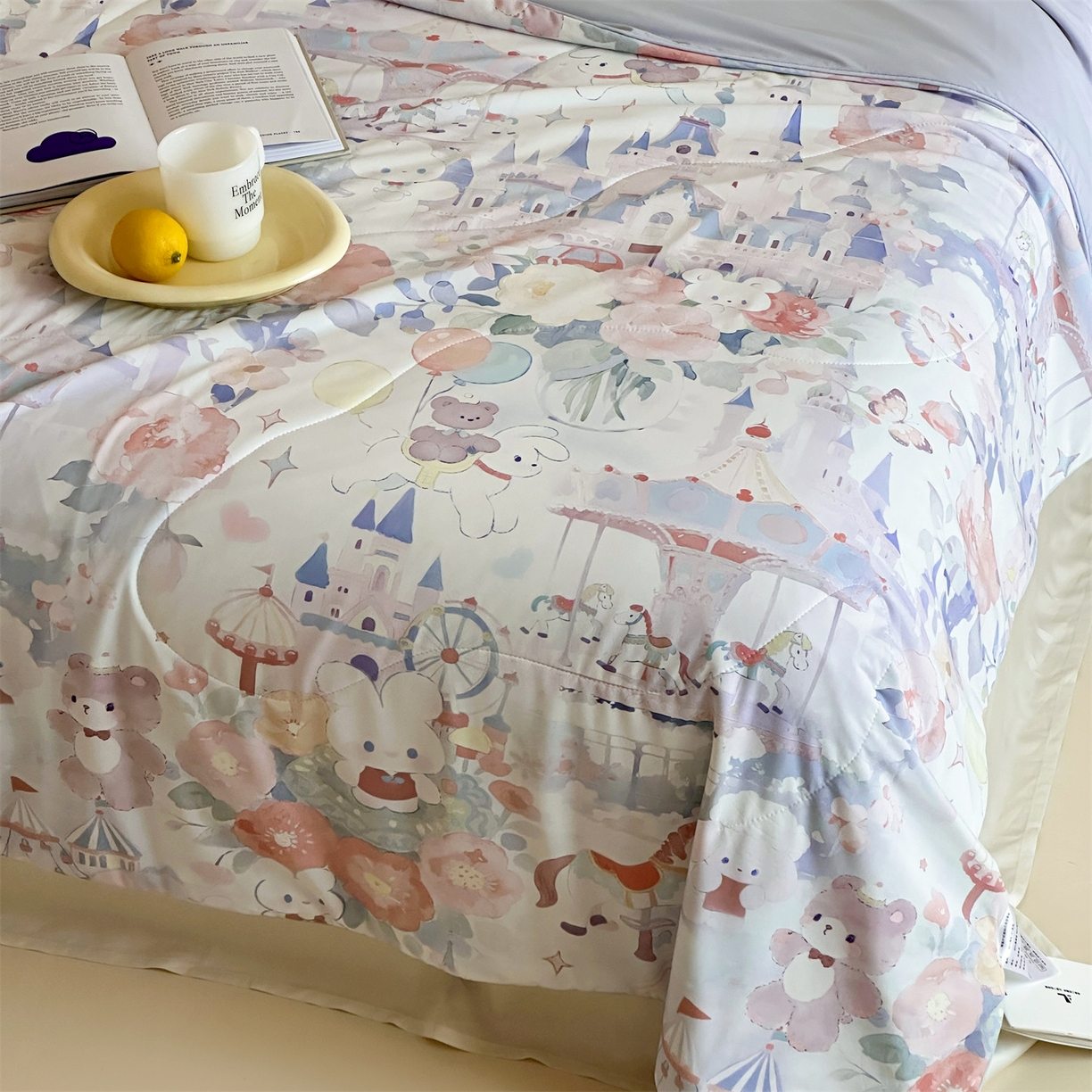 91家纺网 家纺一手货源 找家纺 傲蕾良品 2026新款【冷凝一号】高定锦氨针织蚕丝冰皮被 缤纷乐园