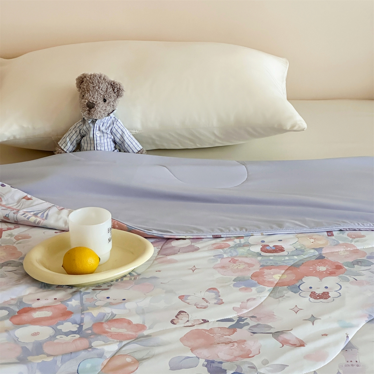 91家纺网 家纺一手货源 找家纺 傲蕾良品 2026新款【冷凝一号】高定锦氨针织蚕丝冰皮被 缤纷乐园