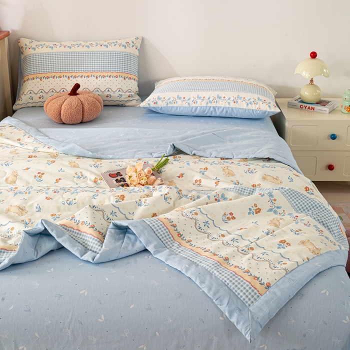 91家纺网 家纺一手货源 找家纺 红日子纺织品 2026新款全棉印花夏被夏凉被空调被 花宠乐章